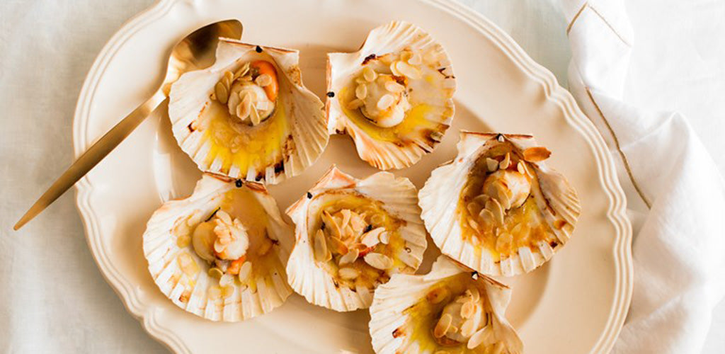 Baked Scallops with Orange & Almonds